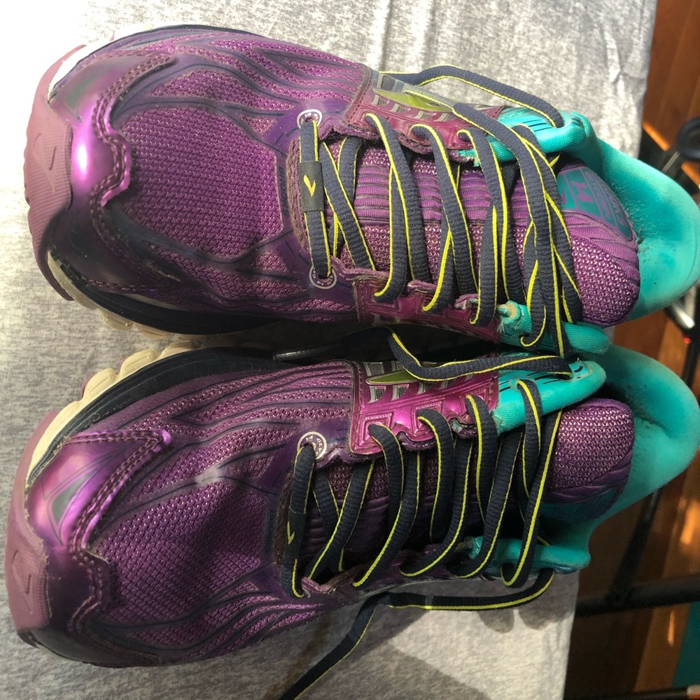Brooks glycerin 14 running shoes